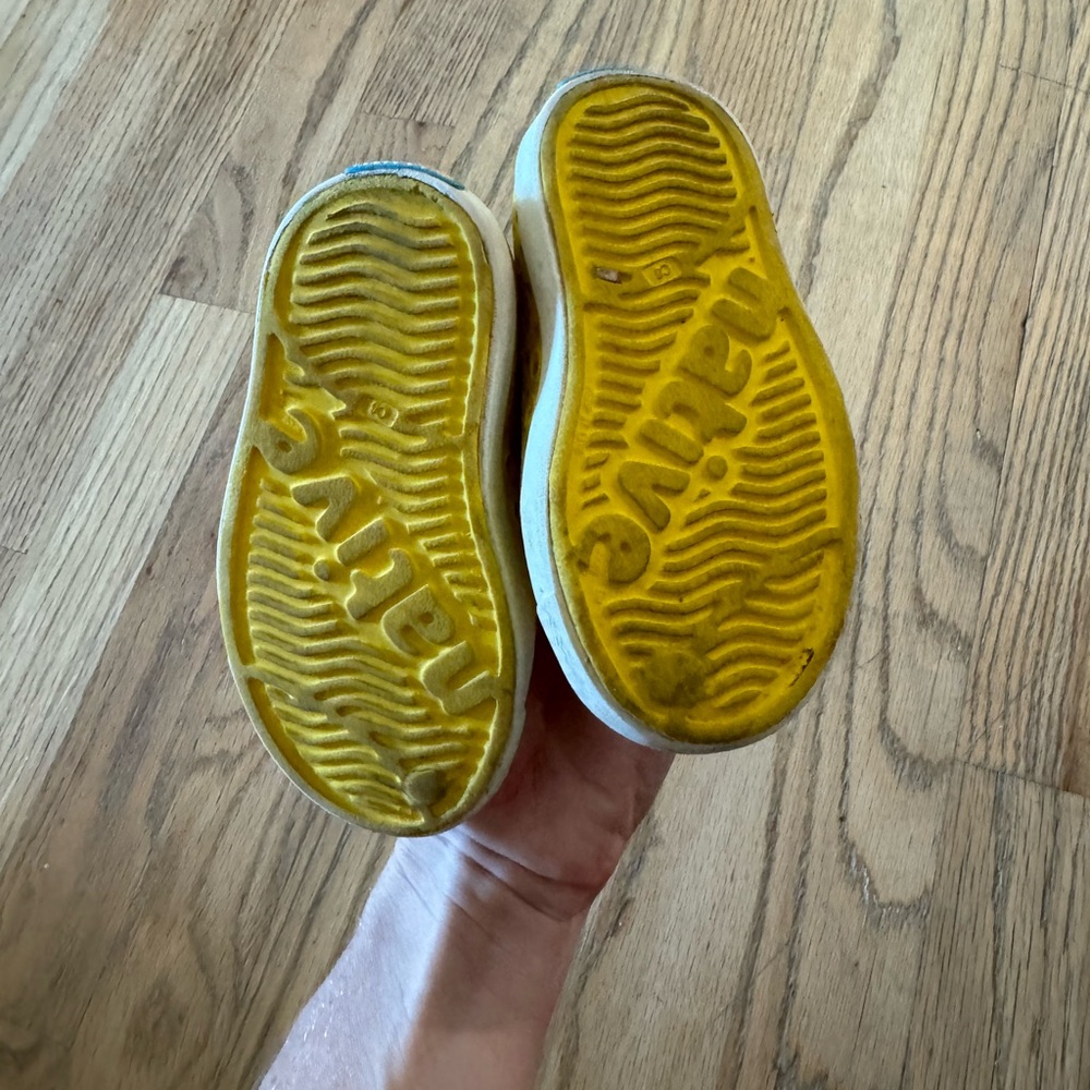 Native shoes banana yellow C6